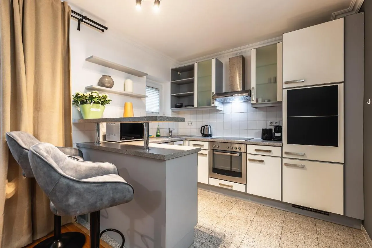 Live Centrally In A Spacious And Modern Apartment In Vienna Austria